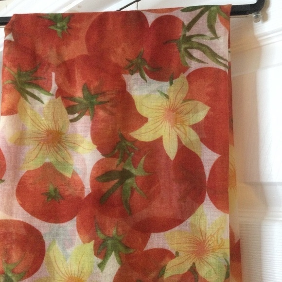 Tomatoe/flowers accessory scarf - Picture 6 of 7
